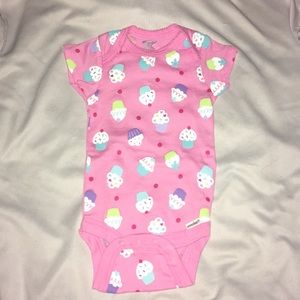 Cupcake Onesie (3-6)
